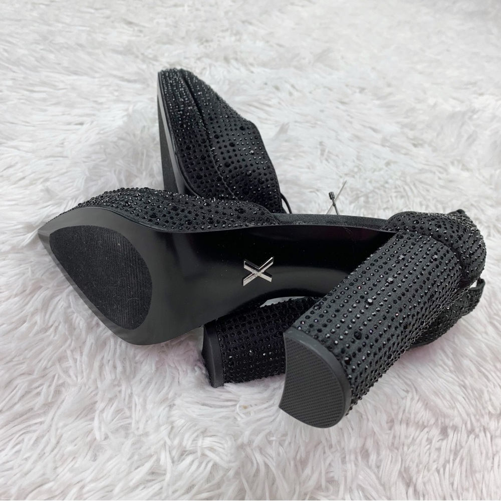 Express Rhinestone Closed Pointed Toe Platform Pumps - Picture 7 of 10